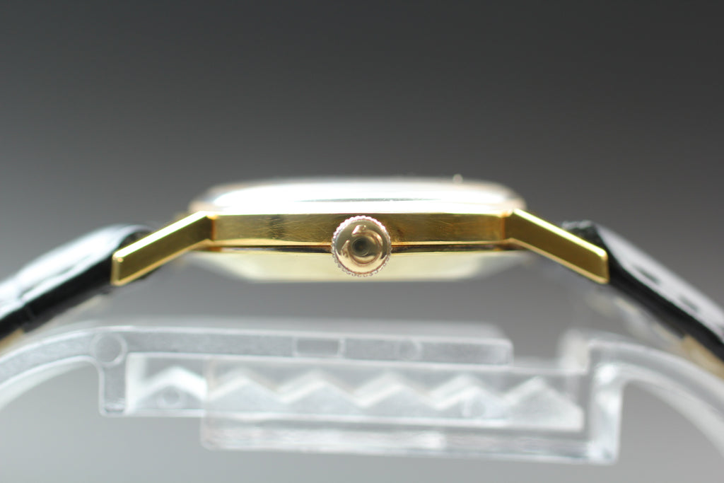 1964 Near MINT OMEGA 24mm 511.021 Manual Champagne Gold Dial Women's Vintage