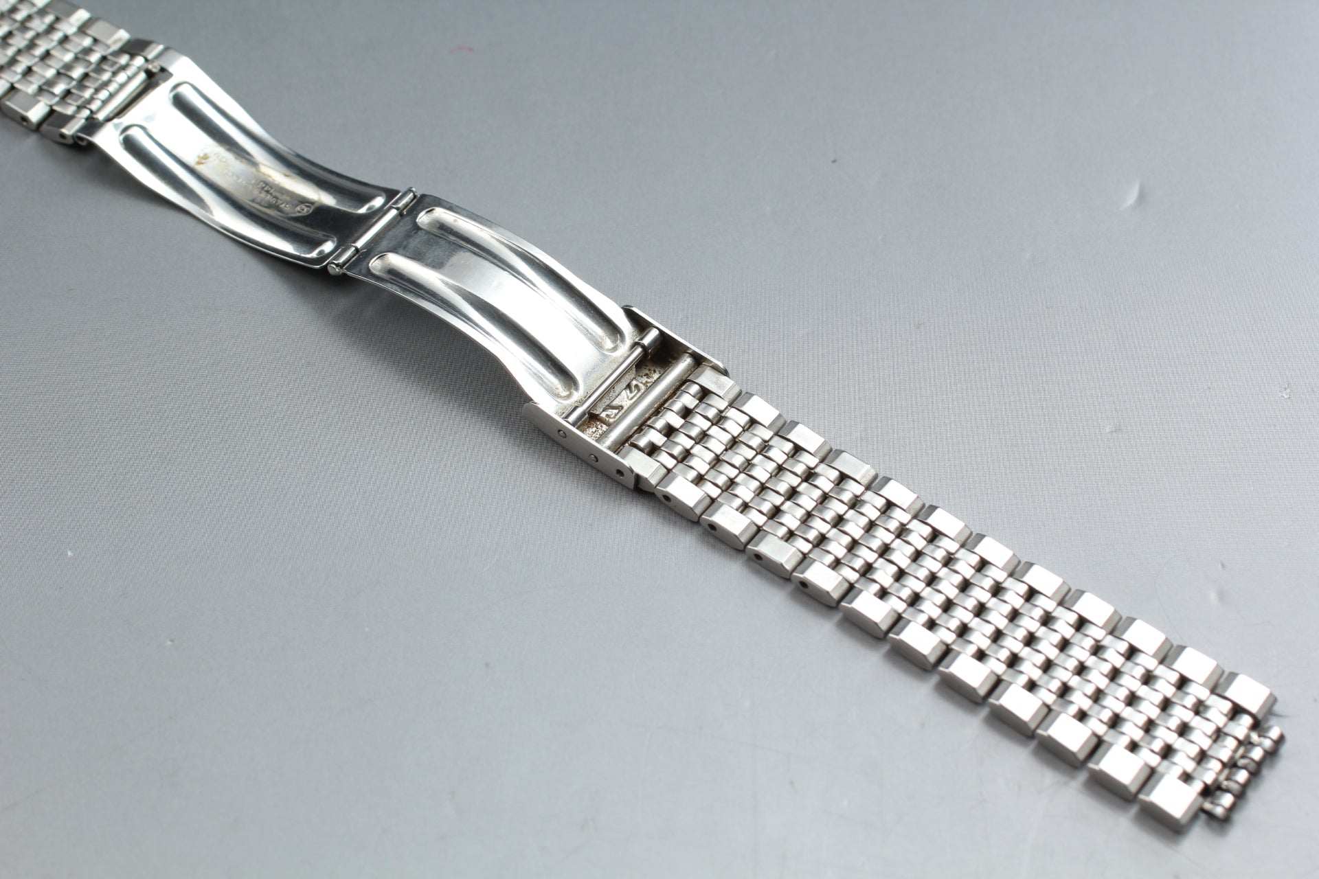 Near MINT OMEGA Seamaster Bracelet FF799/1444 18mm Stainless Steel Men's Vintage