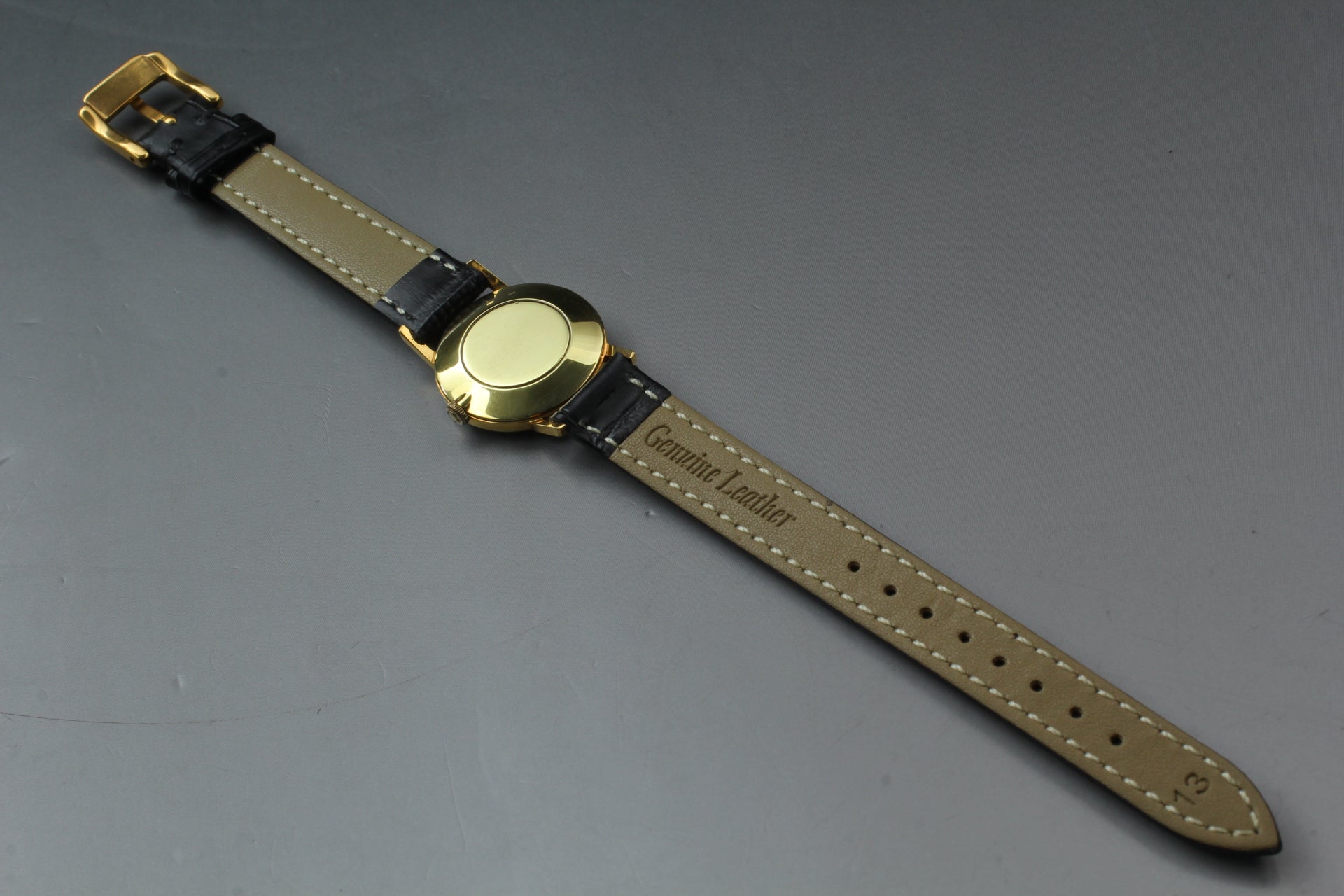 1964 Near MINT OMEGA 24mm 511.021 Manual Champagne Gold Dial Women's Vintage