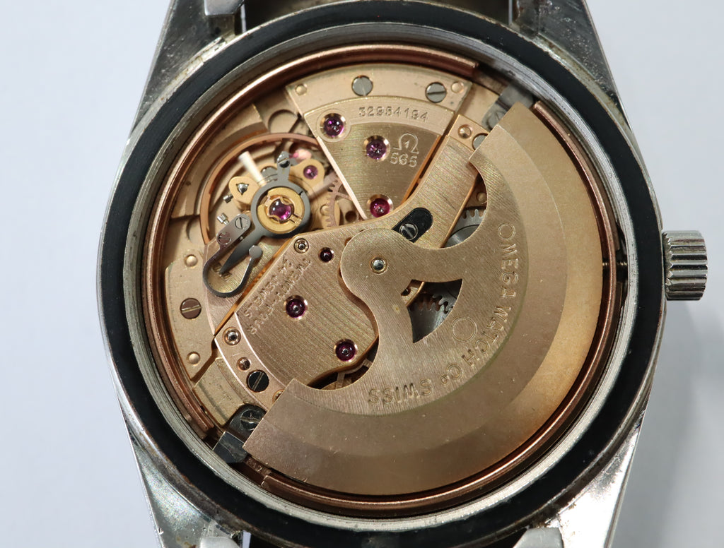 1970 Near MINT OMEGA Seamaster 35mm 166.067 Automatic Silver Dial Men's Vintage