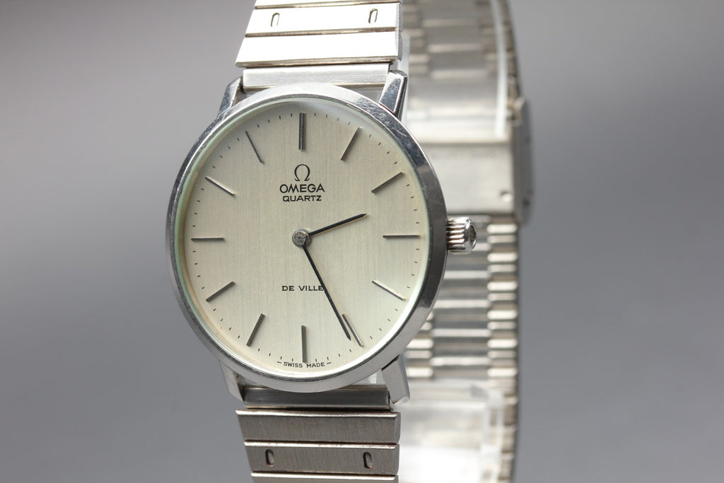 1977 Near MINT OMEGA De Ville 191.0044 34mm Quartz Silver Dial Men's Vintage