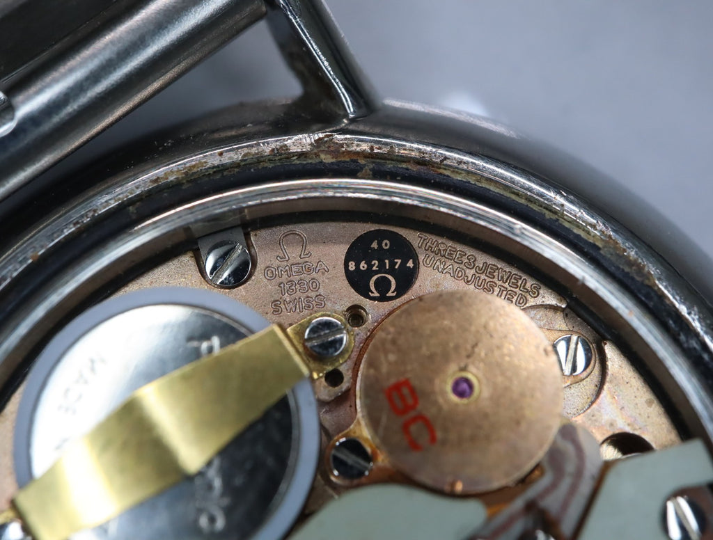 1977 Near MINT OMEGA De Ville 191.0044 34mm Quartz Silver Dial Men's Vintage