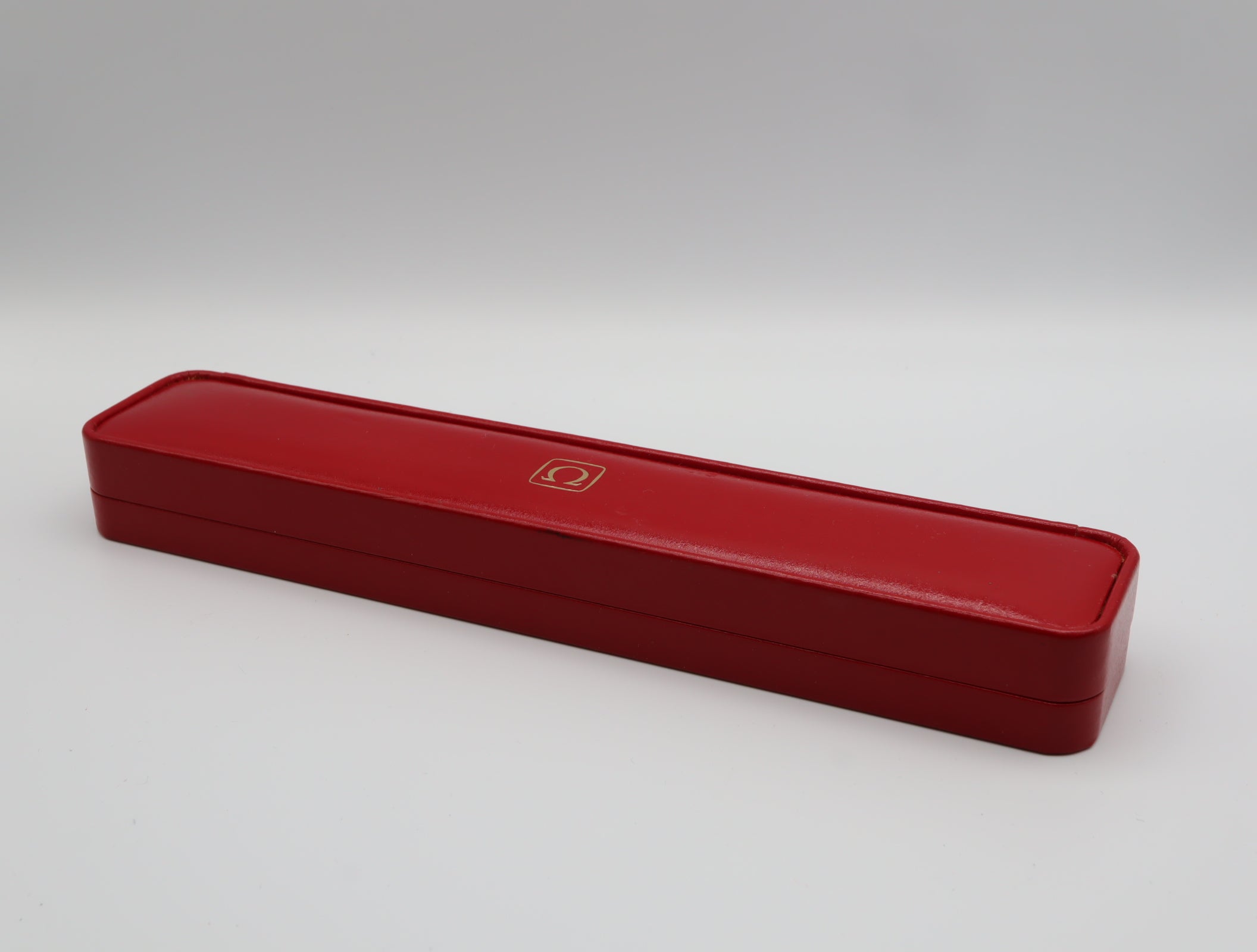 Near MINT OMEGA Vintage Red Watch Box Genuine Case Only for Women's #2534 JAPAN