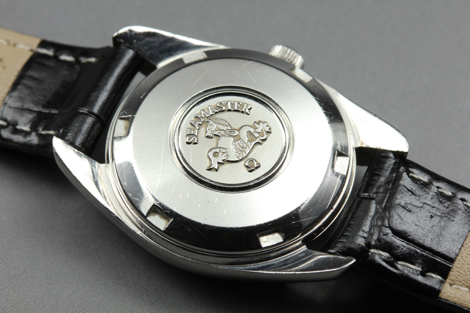 1969 Near MINT OMEGA Seamaster 25mm 565.026 Automatic Silver Dial Women Vintage