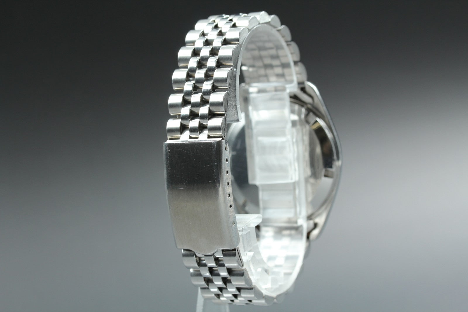 1970 Near MINT OMEGA Seamaster 35mm 166.067 Automatic Silver Dial Men's Vintage