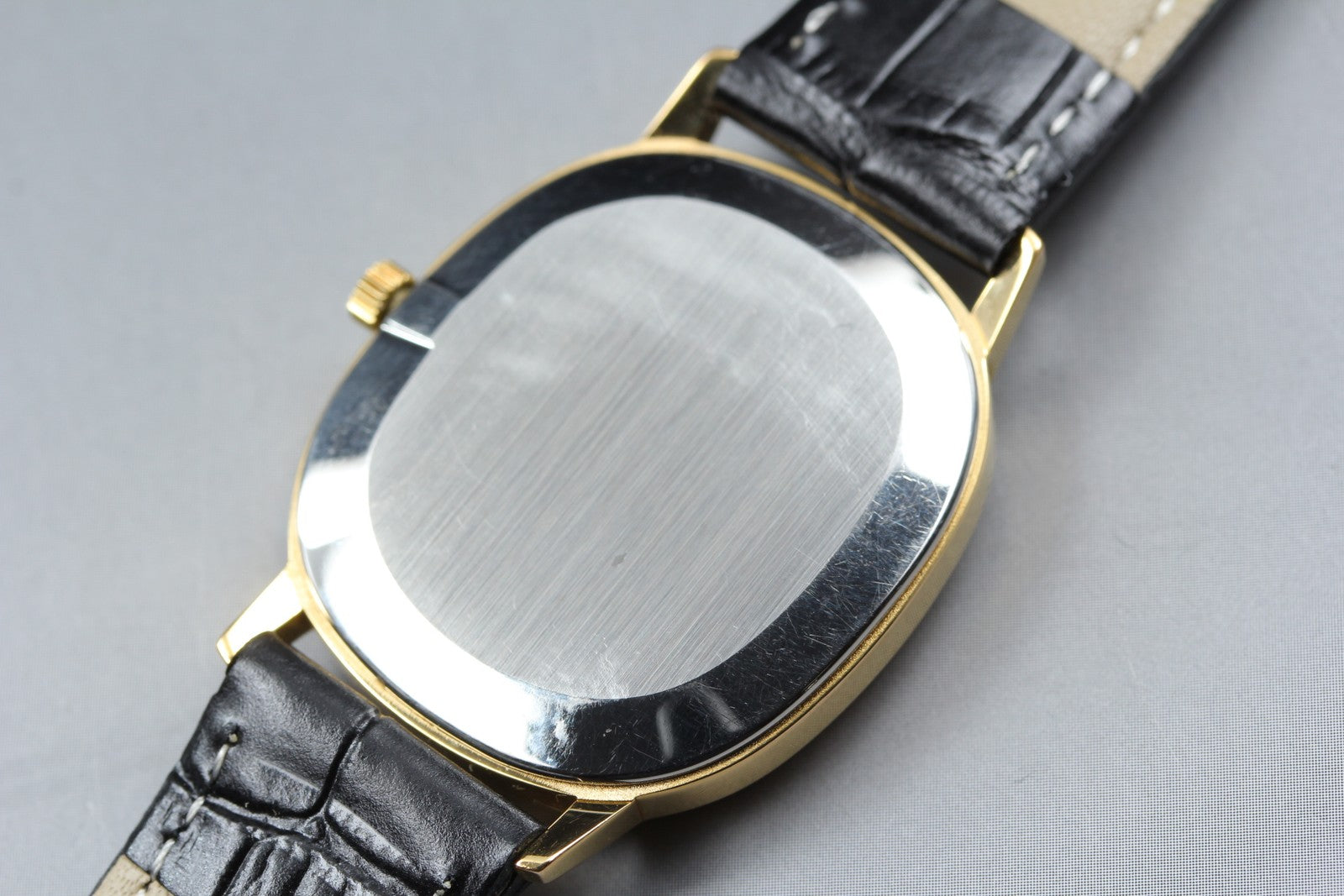 1979 Near MINT OMEGA De Ville 31mm 111.0148 Manual Wind Gold Dial Men's Vintage