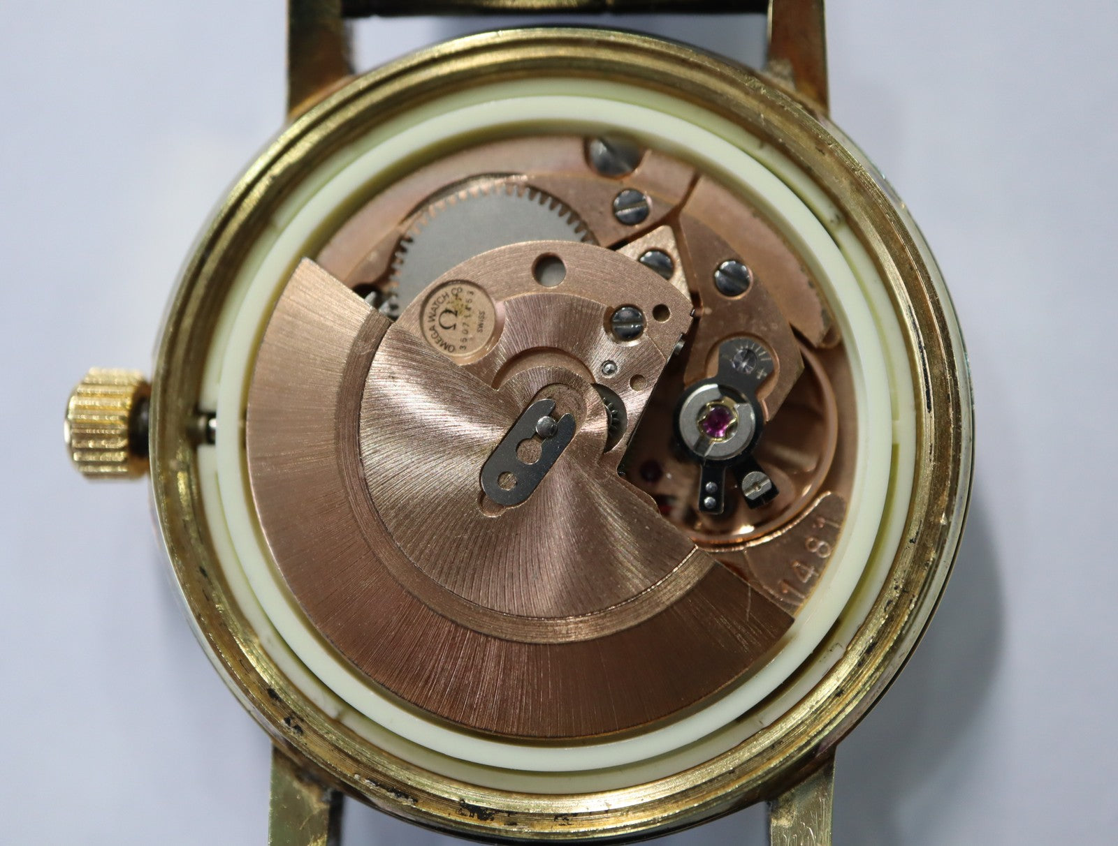 1972 Near MINT OMEGA Geneve 35mm 166.0098 Automatic Silver Dial Men's Vintage