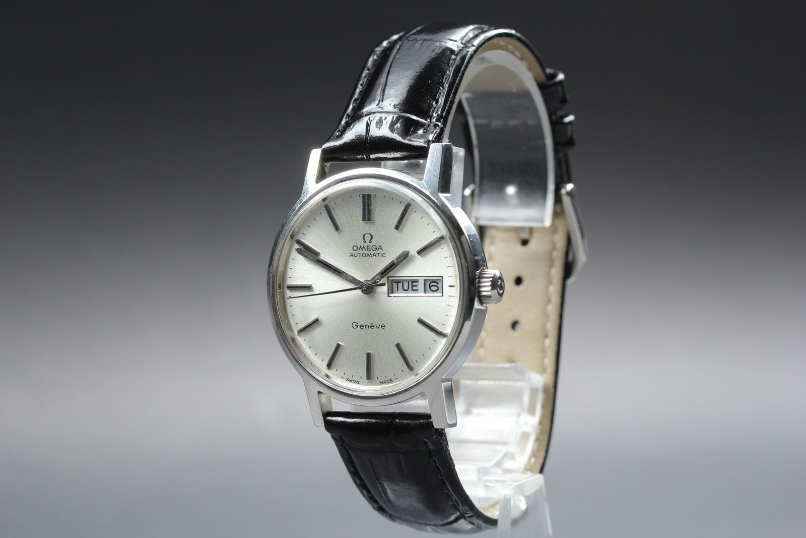 1972 Near MINT OMEGA Geneve 35mm 166.0117 Automatic Silver Dial Men's Vintage
