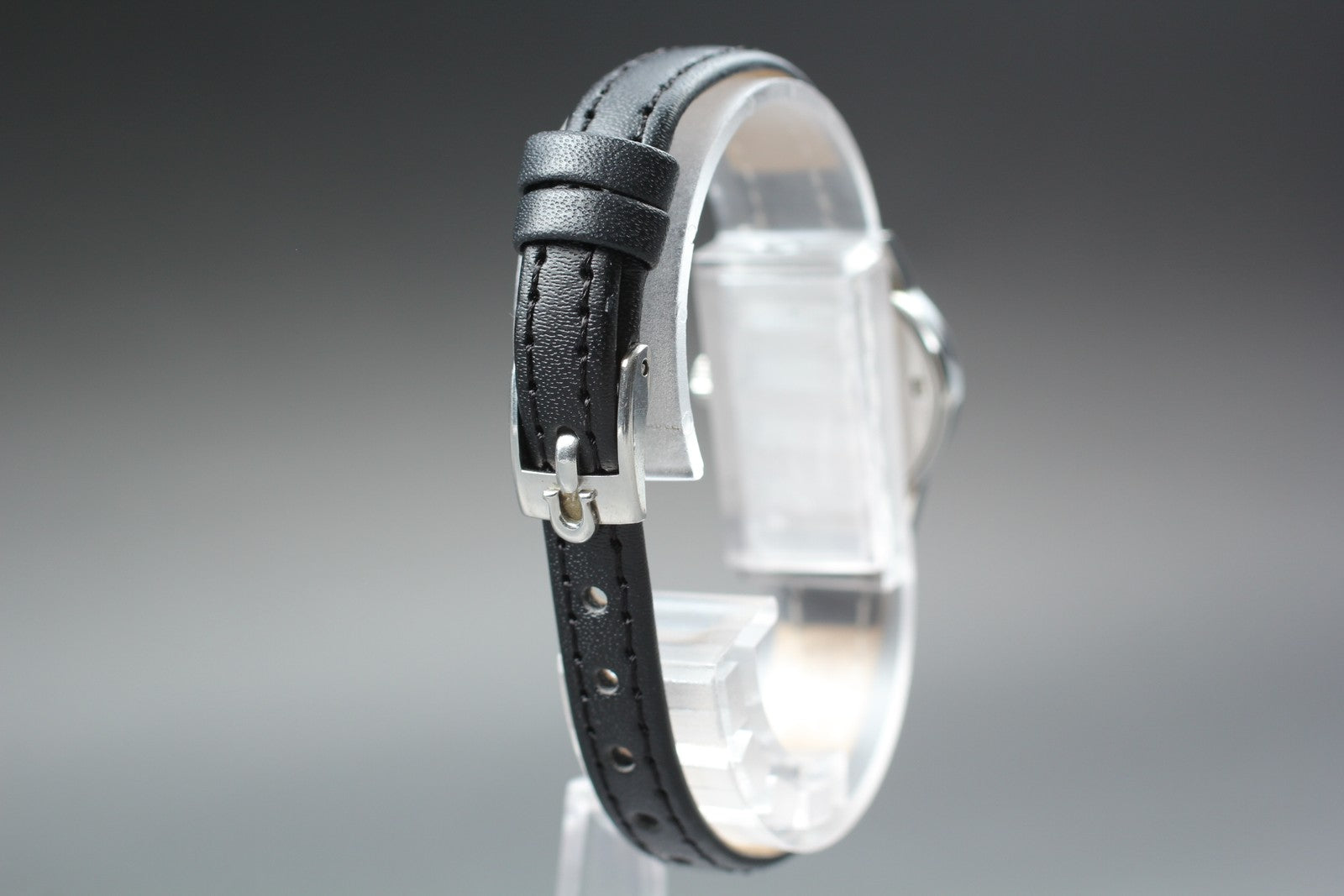1966 Near MINT OMEGA Seamaster 21mm 515.006 Manual Silver Dial Women's Vintage