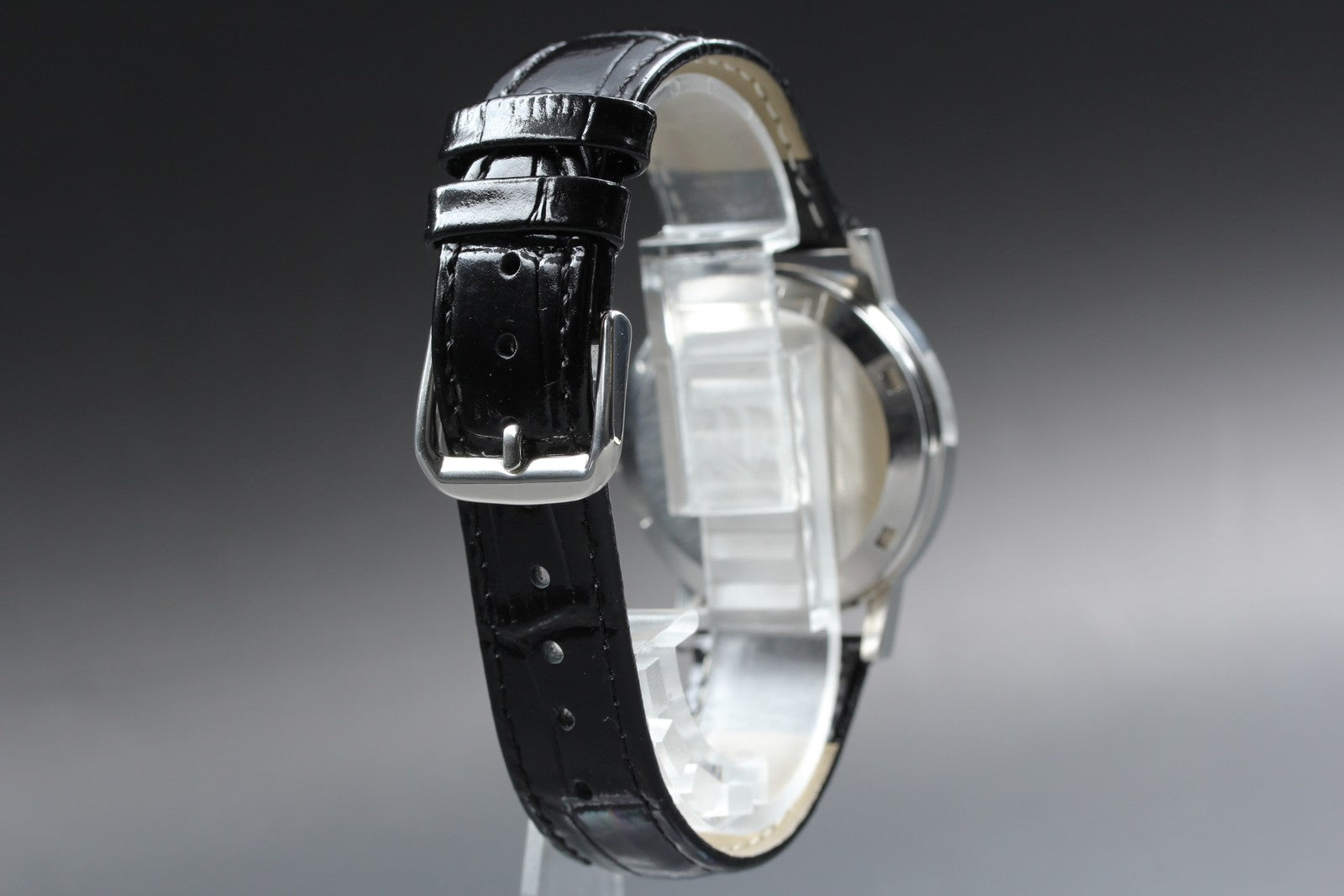 1972 Near MINT OMEGA Geneve 35mm 166.0117 Automatic Silver Dial Men's Vintage