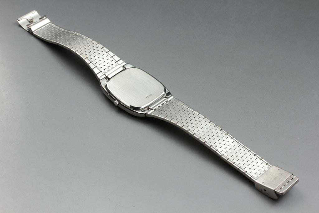 1979 Near MINT OMEGA De Ville 32mm 192.0043 Quartz Silver Dial Men's Vintage