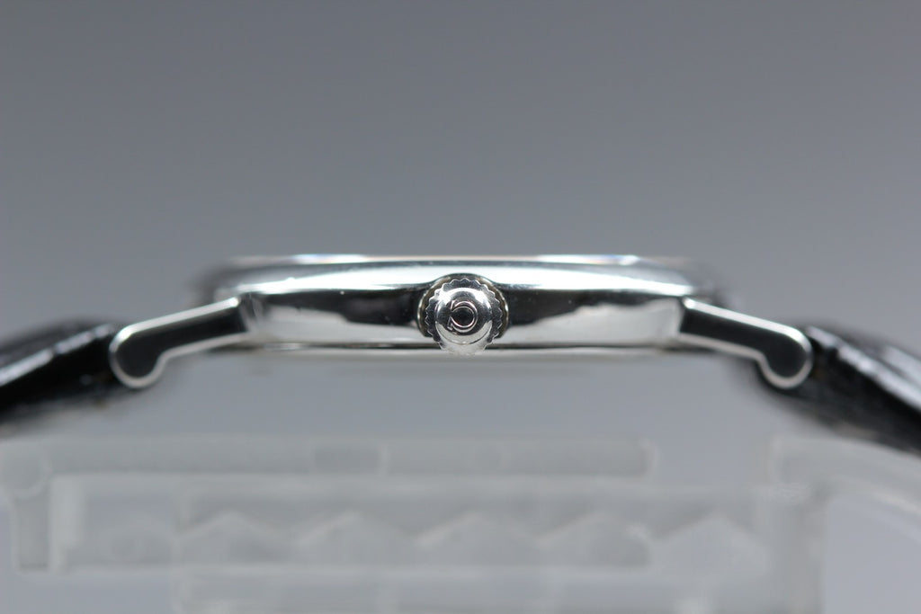 1994 Near MINT OMEGA De Ville 23mm 595.1111 Quartz Silver Dial Women's Vintage
