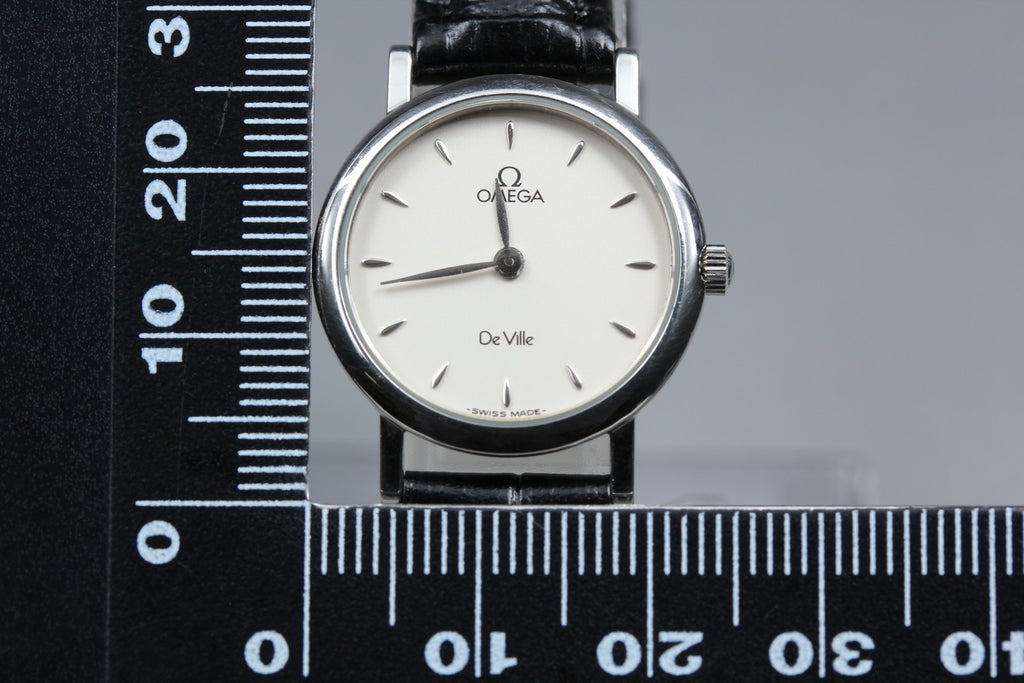 1994 Near MINT OMEGA De Ville 23mm 595.1111 Quartz Silver Dial Women's Vintage