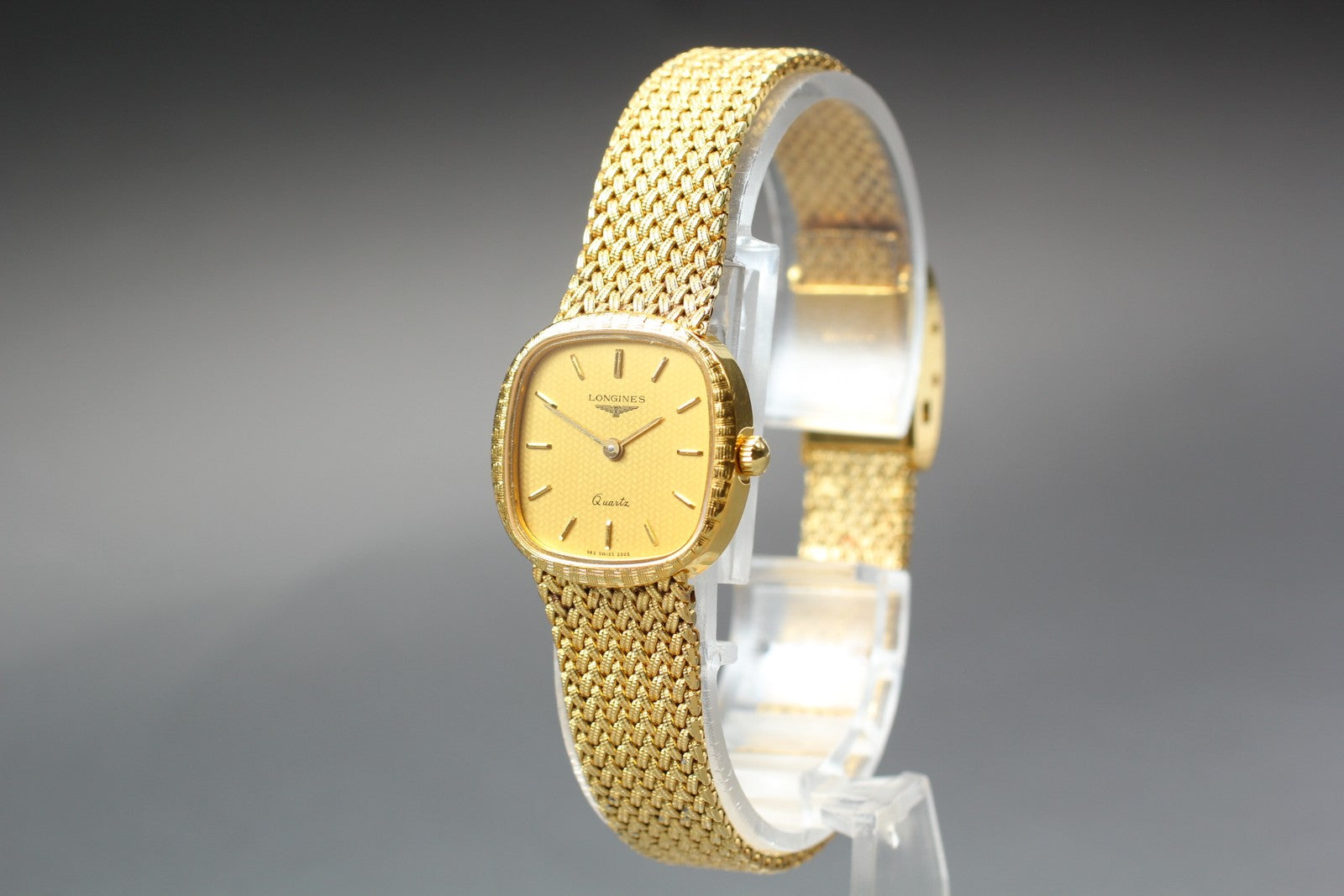 Near MINT Longines 963 3345 21mm Quartz Gold Plated Gold Dial Women's Vintage