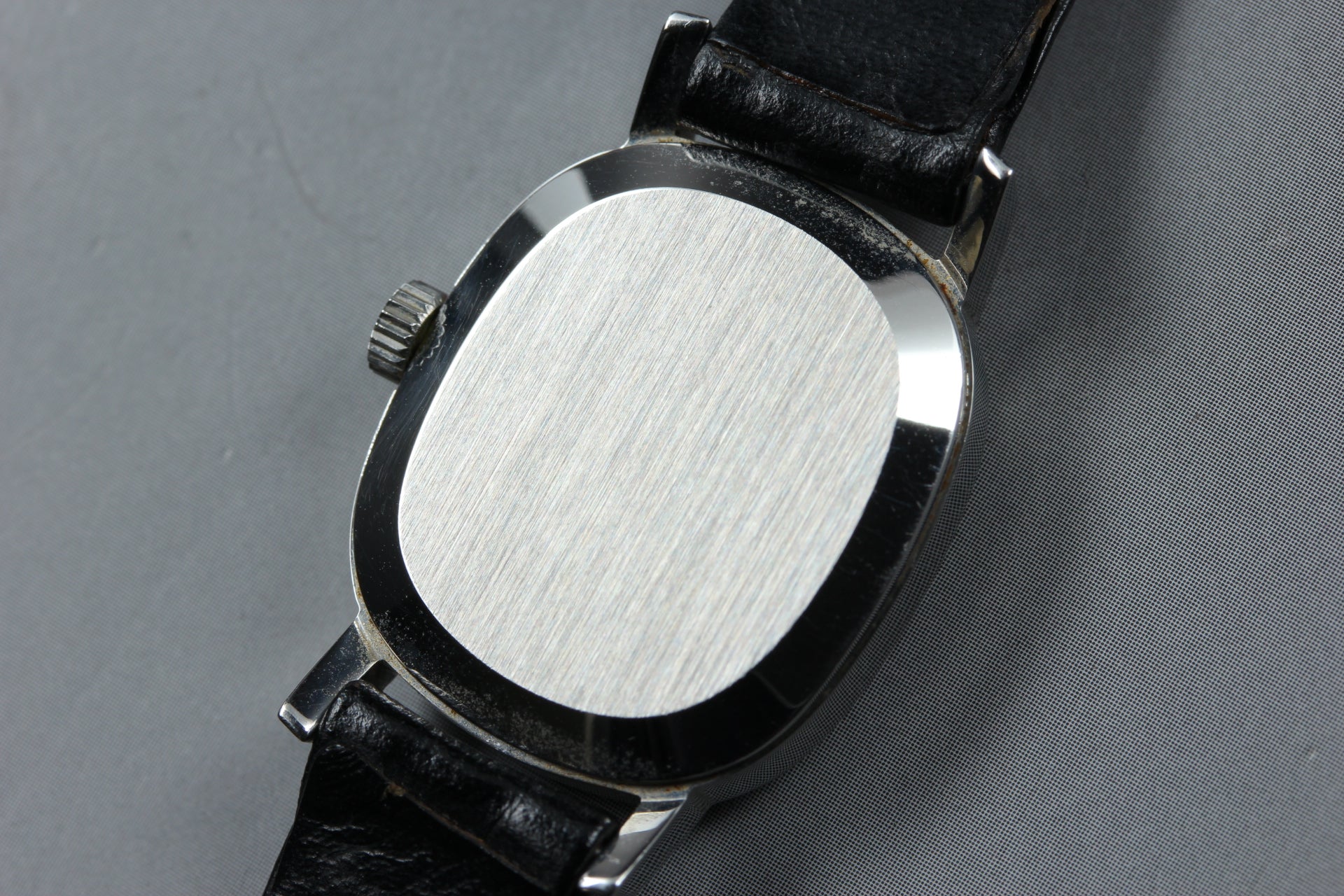 1976 Near MINT/Box OMEGA De Ville 21mm 511.0509 Manual Silver Dial Women Vintage