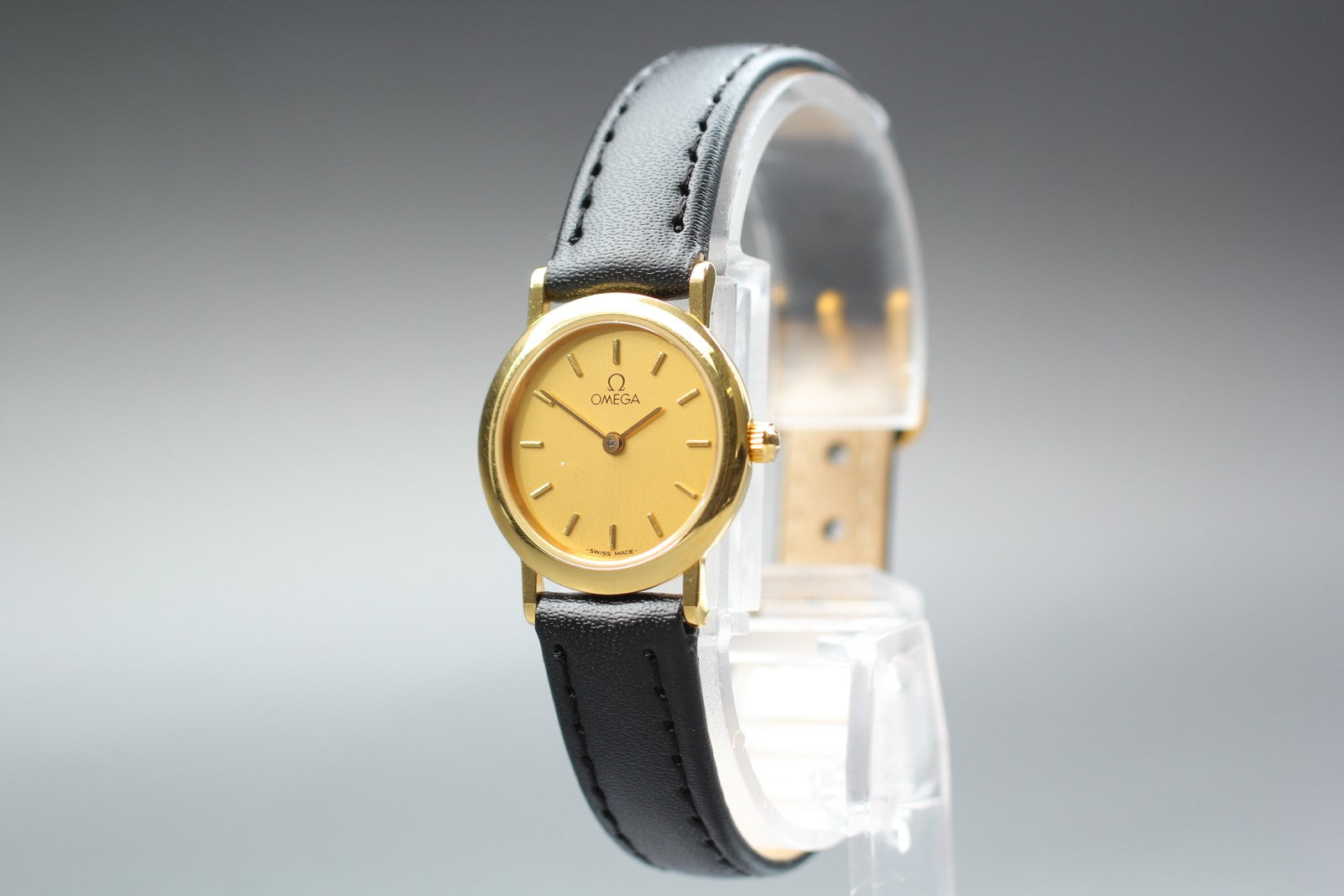 1991 Near MINT/Box OMEGA De Ville 595.0097.2 22mm Quartz Gold Women's Vintage