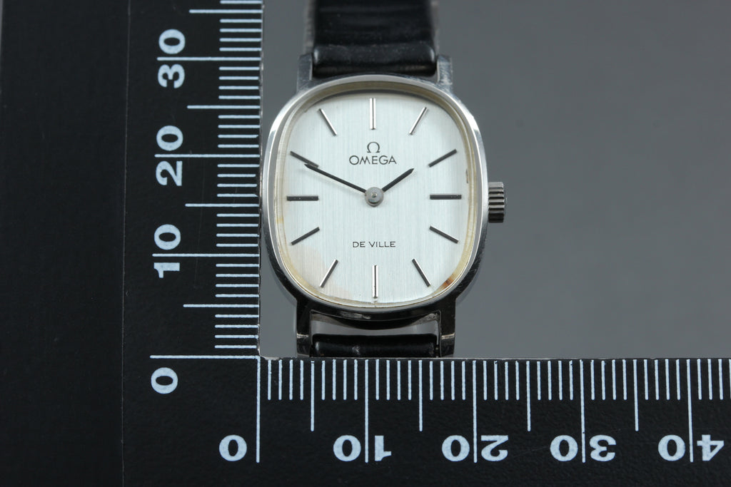 1976 Near MINT/Box OMEGA De Ville 21mm 511.0509 Manual Silver Dial Women Vintage