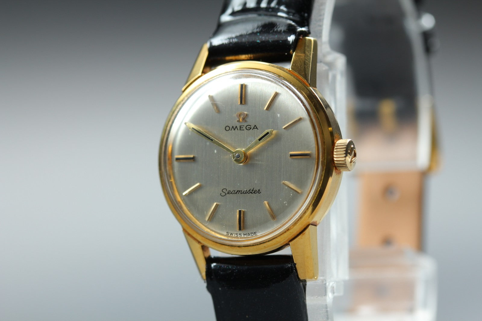 1963 Near MINT OMEGA Seamaster 22mm 515.001 Manual Silver Dial Women's Vintage
