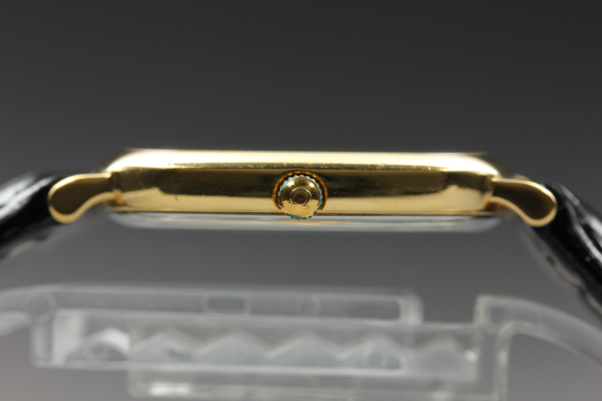 1989 Near MINT OMEGA De Ville 30mm 196.0317.1 Quartz White Roman Men's Vintage