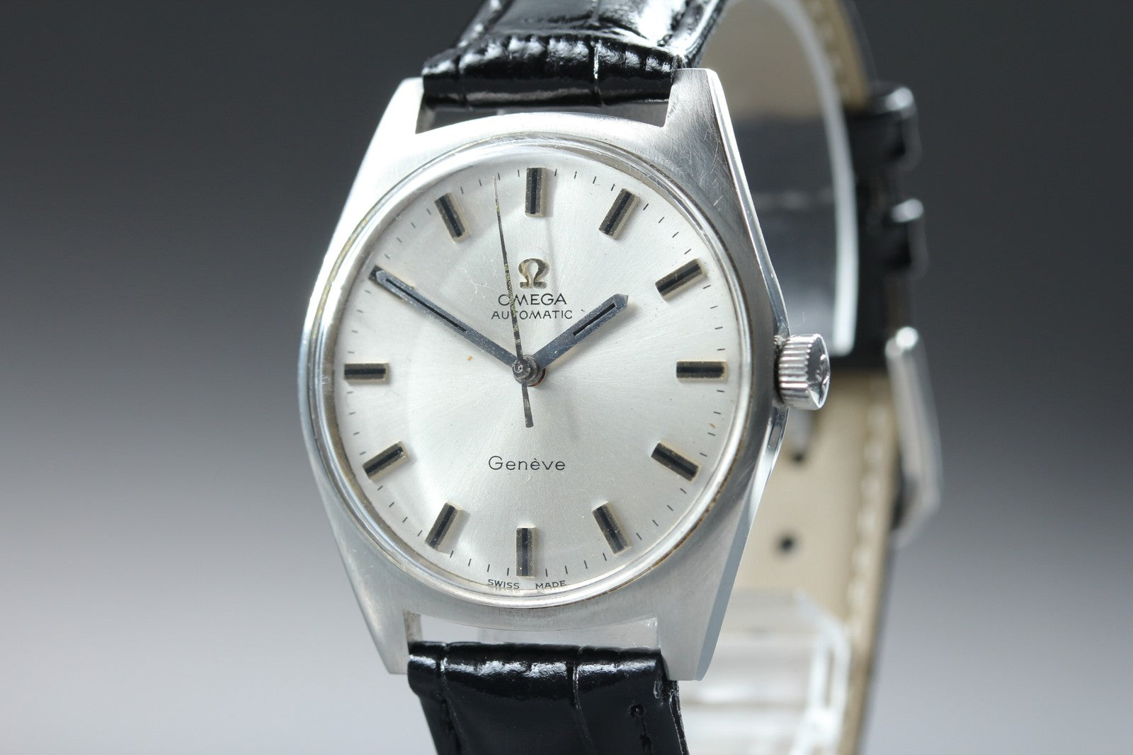 1968 Near MINT OMEGA Geneve 34mm 165.041 Automatic Silver Dial Men's Vintage
