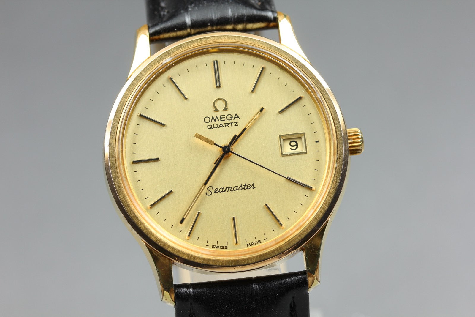 1977 OMEGA Seamaster 36mm 196.0106 Quartz Gold Dial Men's Watch Vintage Exc+5