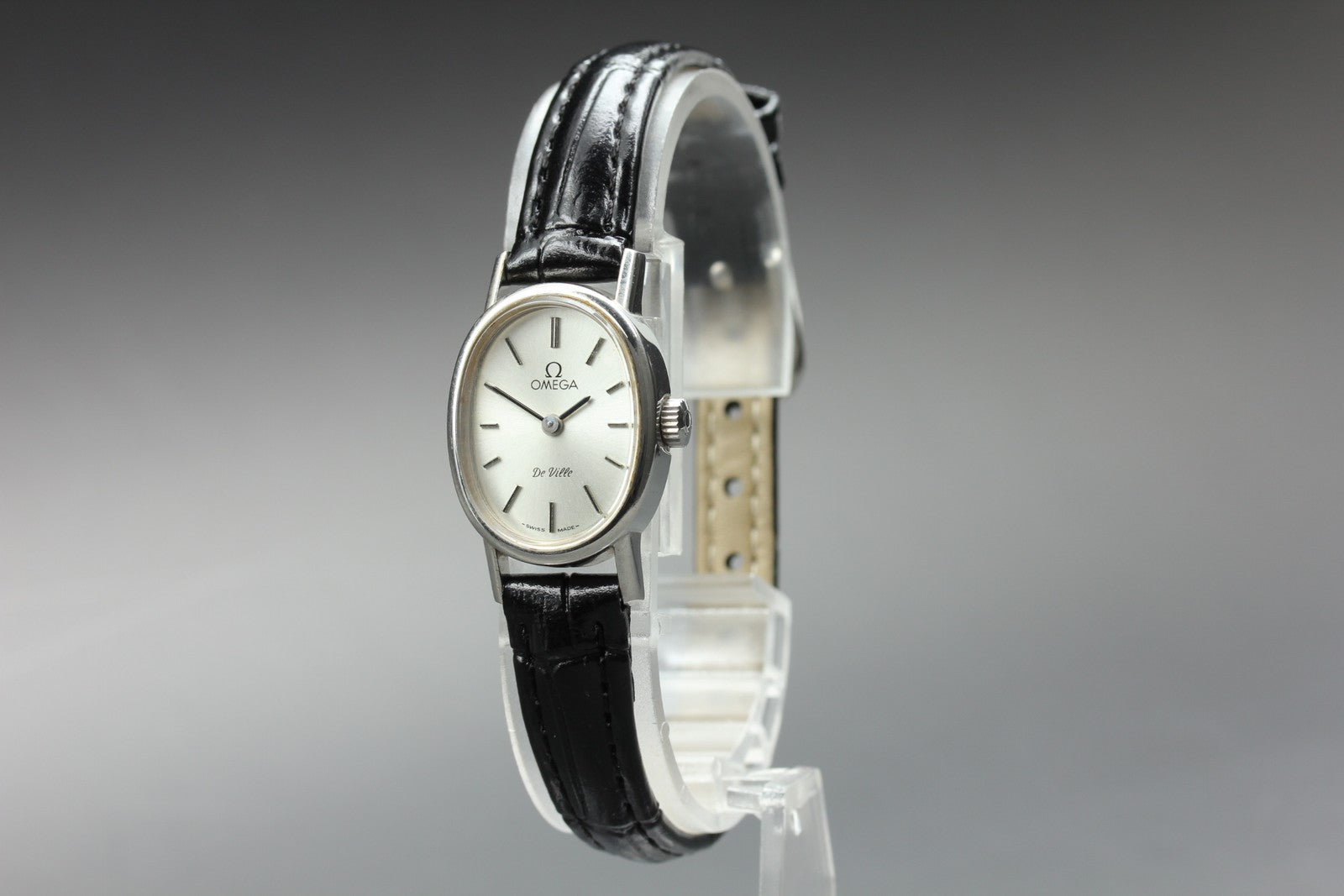1979 Near MINT OMEGA De Ville 18mm 511.0553 Manual Silver Dial Women's Vintage