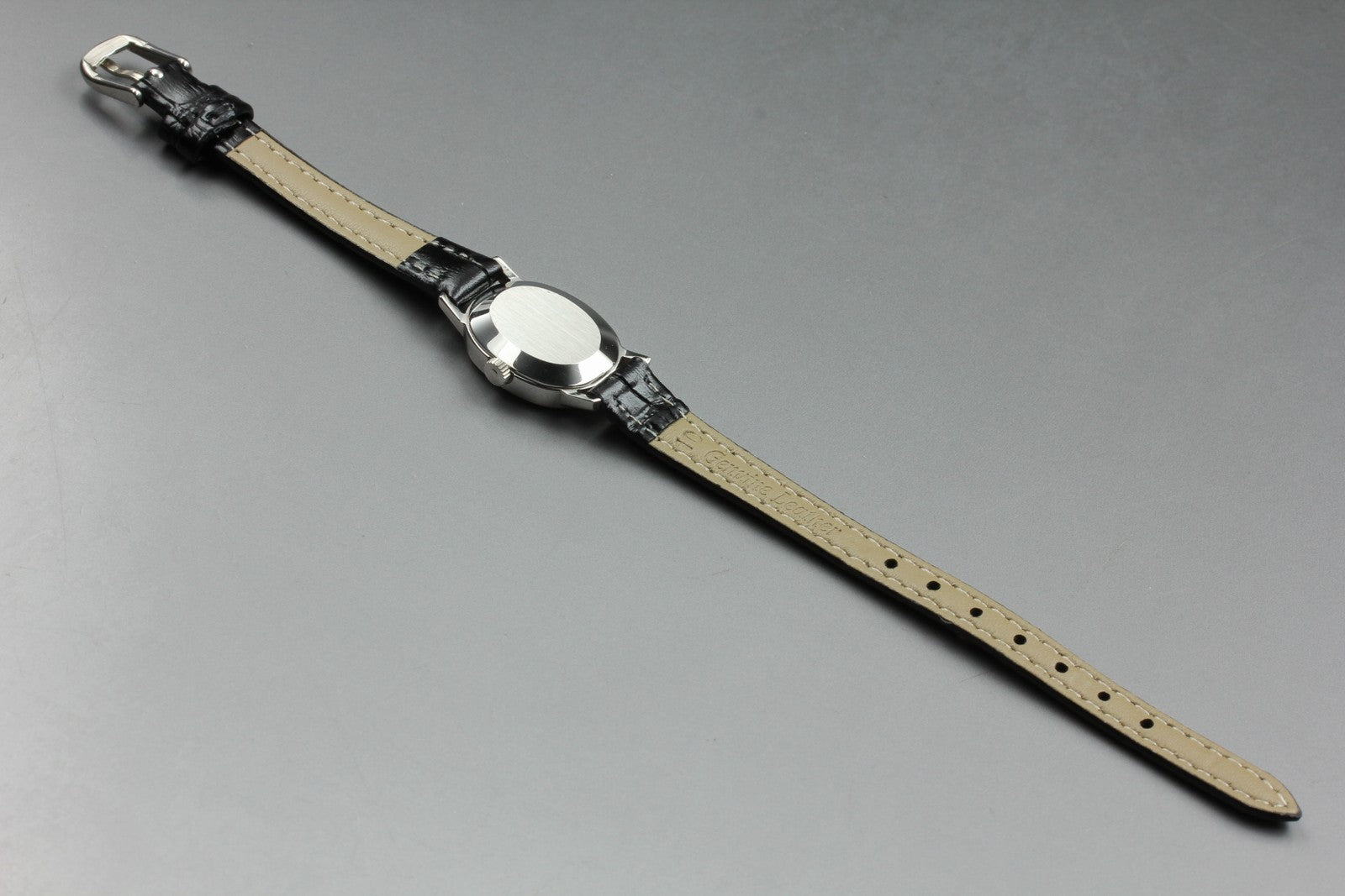 1979 Near MINT OMEGA De Ville 18mm 511.0553 Manual Silver Dial Women's Vintage