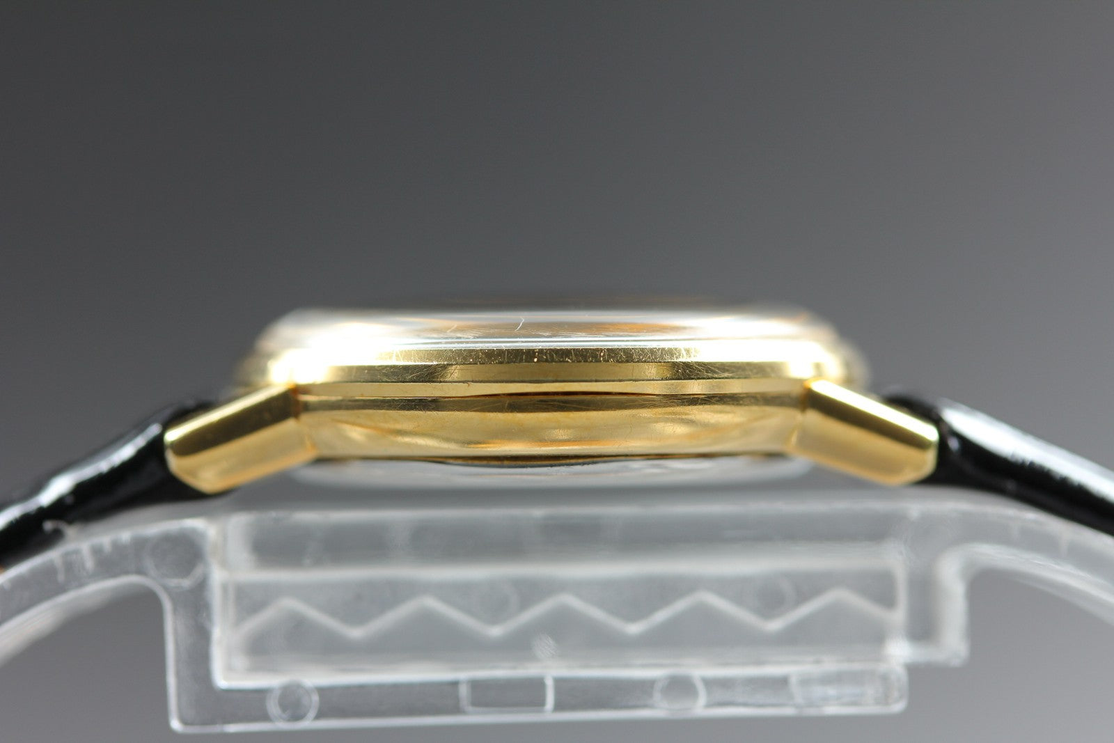 1972 Near MINT OMEGA Geneve 23mm 511.457 Manual Wind Gold Dial Women's Vintage