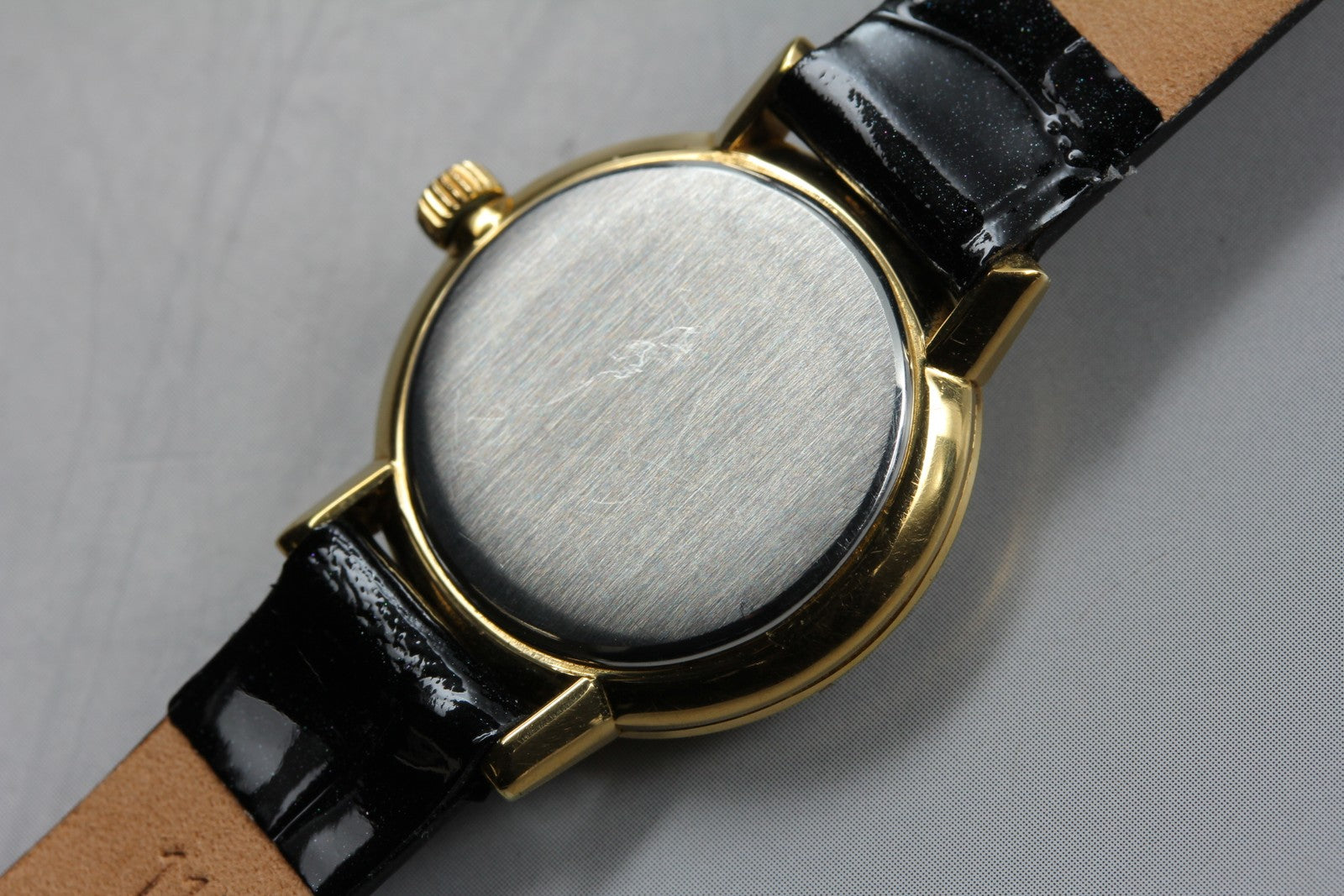 1972 Near MINT OMEGA Geneve 23mm 511.457 Manual Wind Gold Dial Women's Vintage