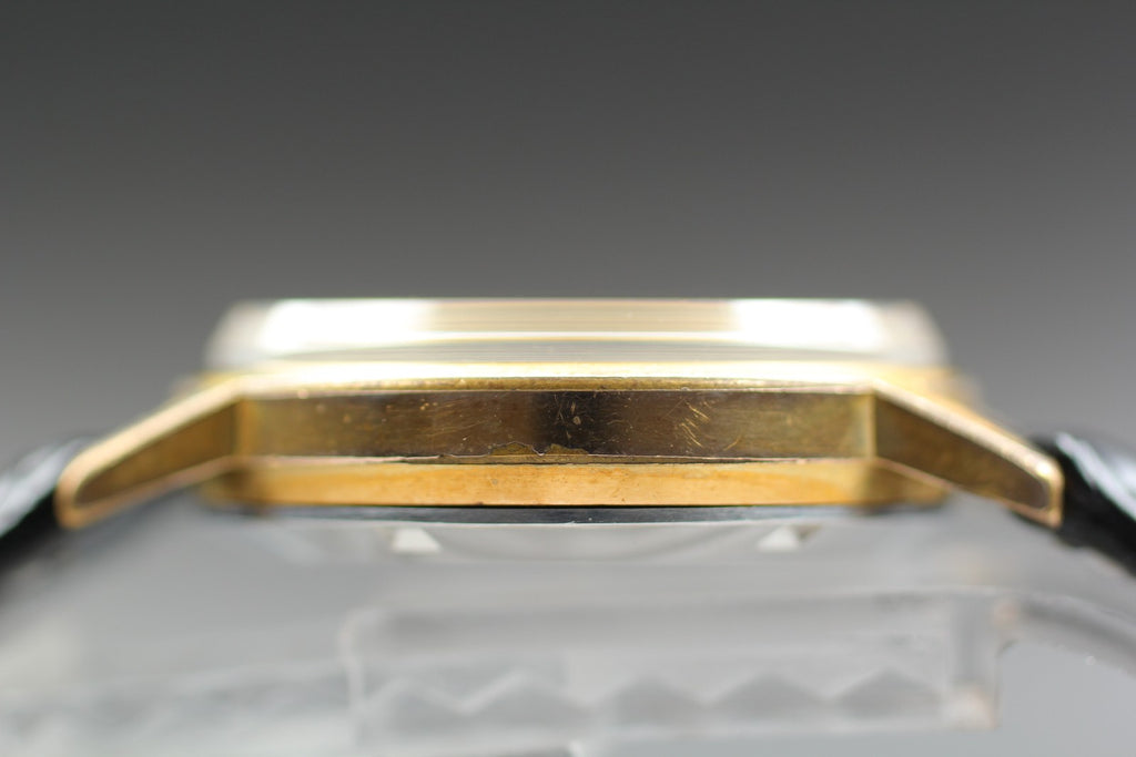1973 Near MINT OMEGA Geneve 35mm 166.0163 Automatic Gold Dial Men's Vintage