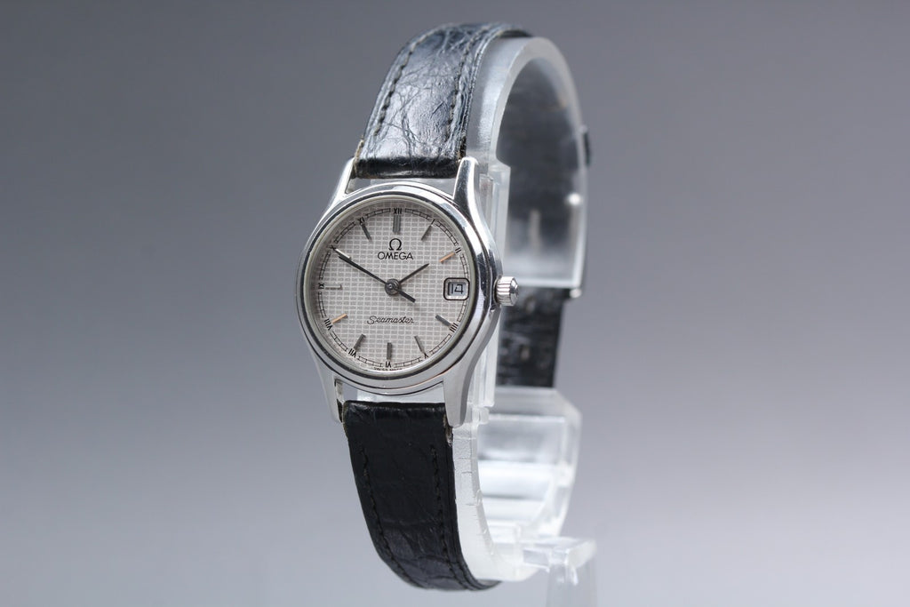 1985 Near MINT OMEGA Seamaster 23mm 596.0073 Quartz Silver Dial Women's Vintage