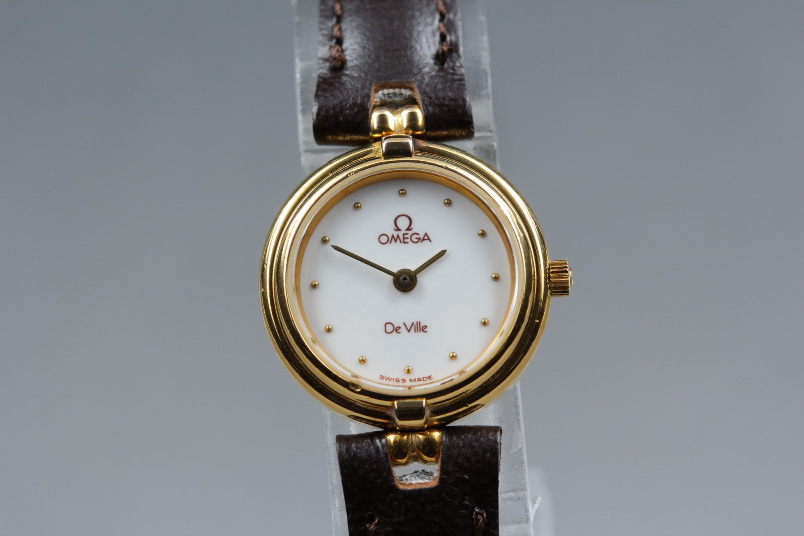 1984 Near MINT OMEGA De Ville 20mm 595.0068 Quartz White Dial Women's Vintage