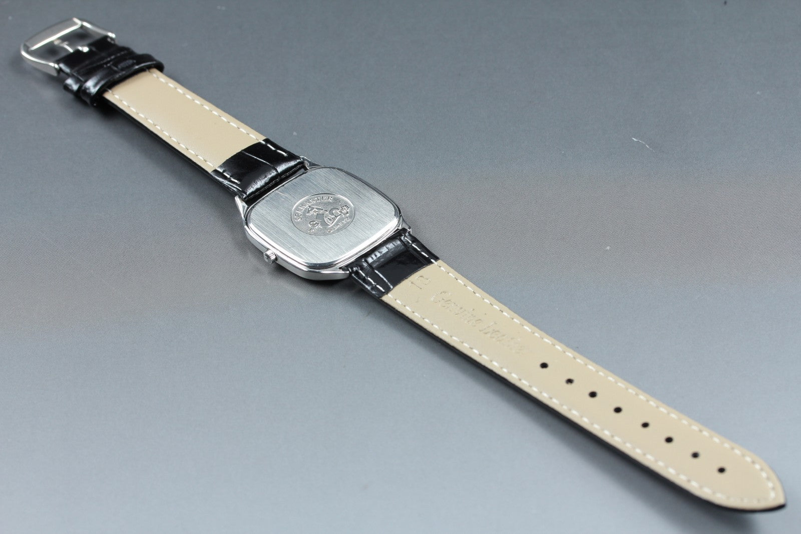 1987 Near MINT OMEGA Seamaster 196.0311 31mm Quartz Silver Roman Dial Men's