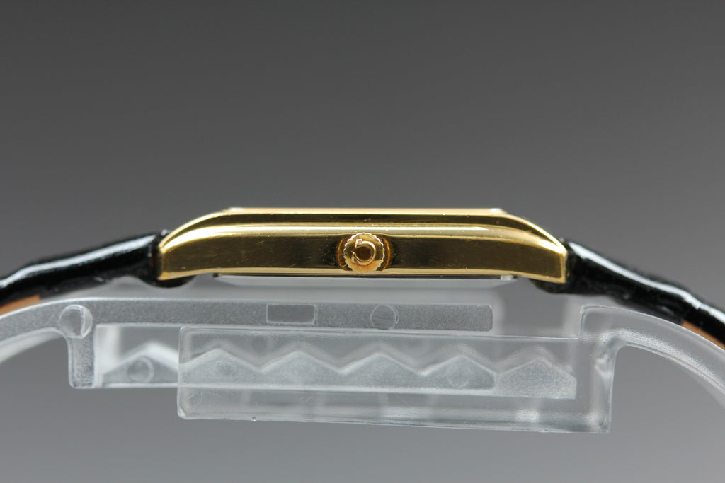 1984 Near MINT OMEGA De Ville 17mm 591.0270 Quartz Gold Dial Women's Vintage
