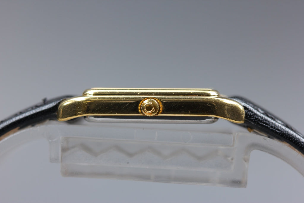 1984 Near MINT OMEGA De Ville 19mm 591.0278.1 Quartz Gold Tank Women's Vintage