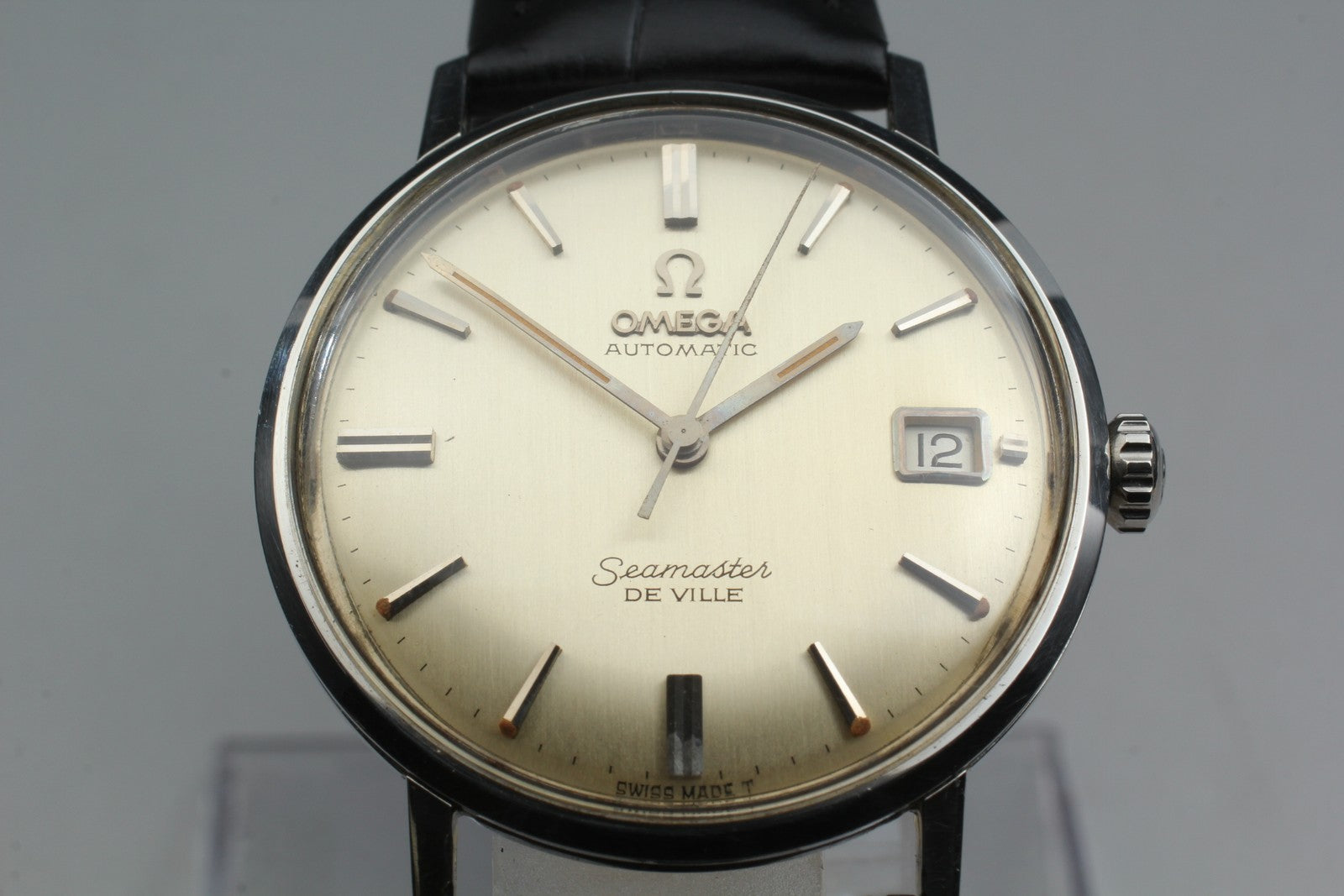 Near MINT OMEGA Seamaster De Ville 34mm Automatic Silver Dial Men's Vintage