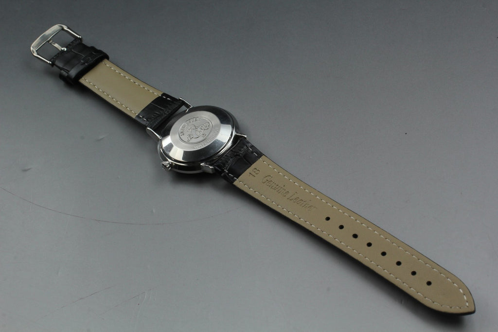 Near MINT OMEGA Seamaster De Ville 34mm Automatic Silver Dial Men's Vintage