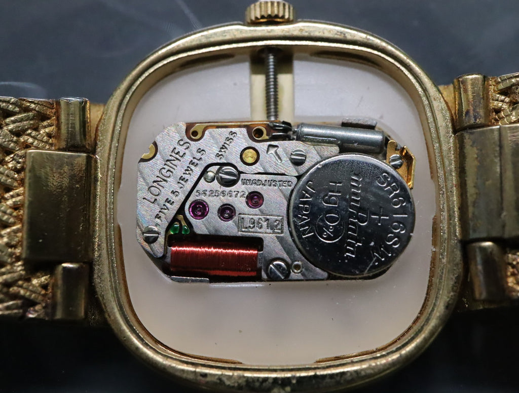 Near MINT LONGINES 961 3267 21mm Quartz Gold Plated Gold Dial Women's Vintage