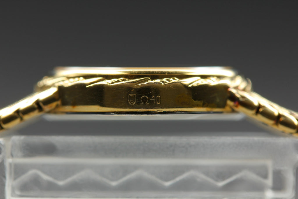 1984 Near MINT OMEGA De Ville 20mm 591.0306 Quartz Roman Dial Women's Vintage