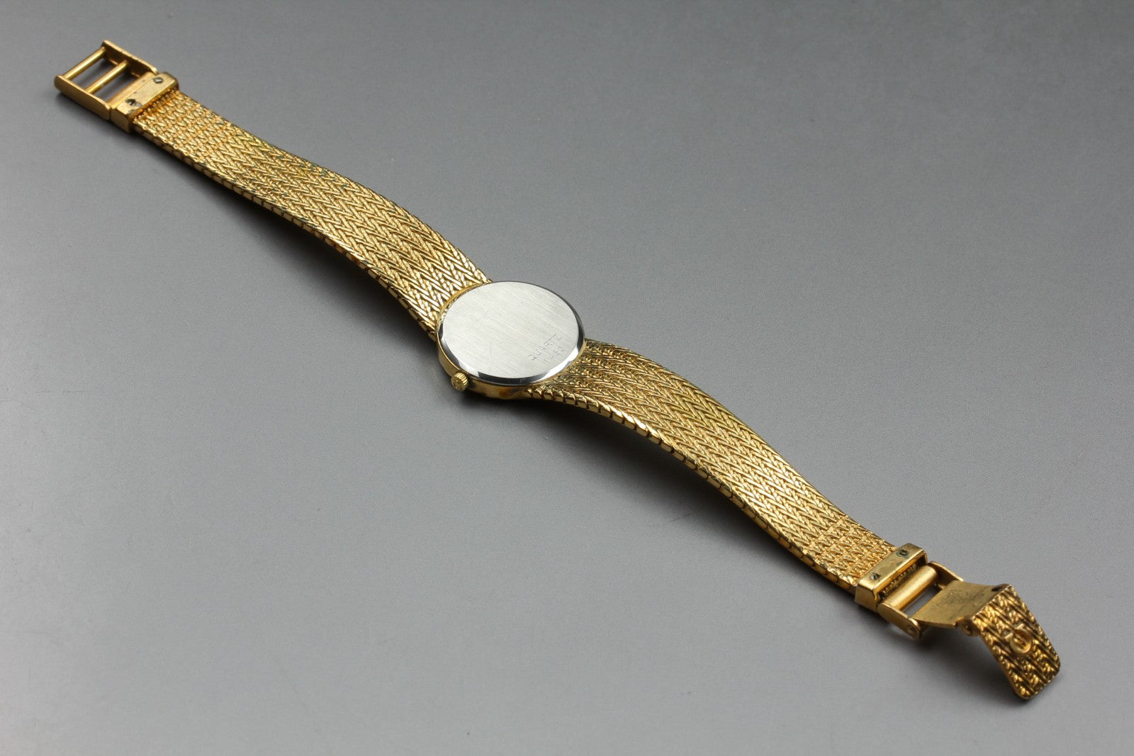 1984 Near MINT OMEGA De Ville 20mm 591.0306 Quartz Roman Dial Women's Vintage