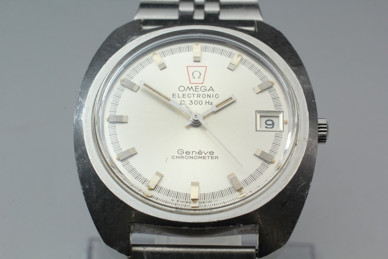 1972 Near MINT OMEGA Geneve Chronometer f300Hz 38mm 198.030 Quartz Men's Vintage