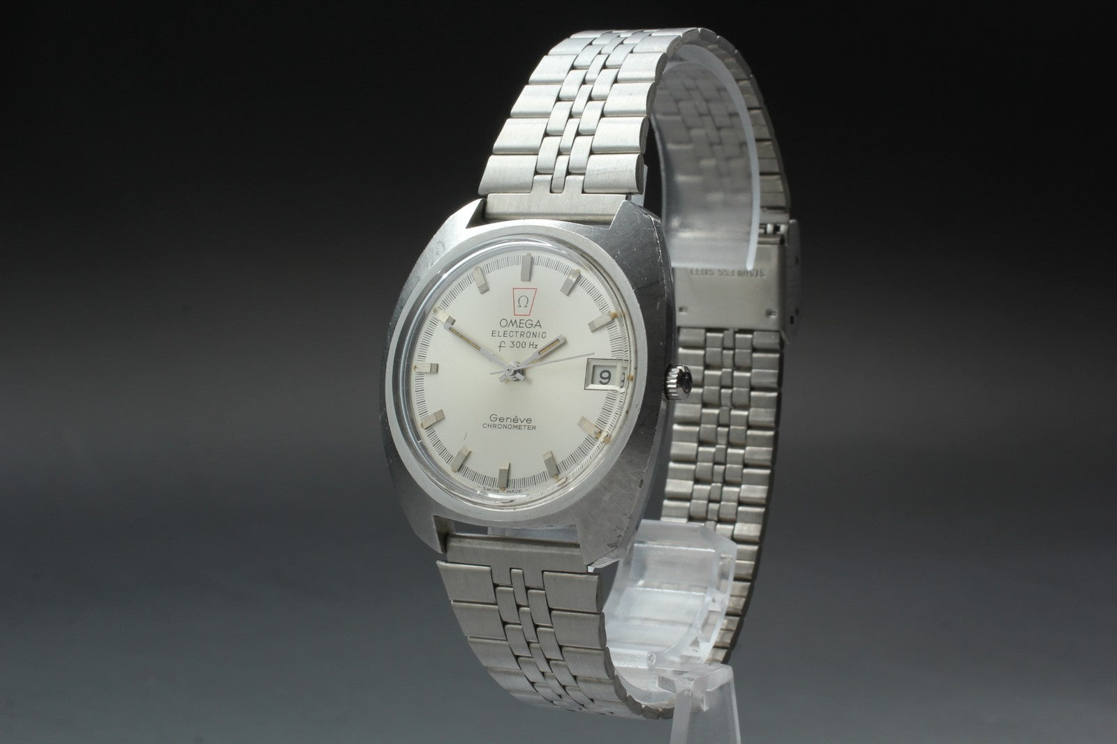 1972 Near MINT OMEGA Geneve Chronometer f300Hz 38mm 198.030 Quartz Men's Vintage