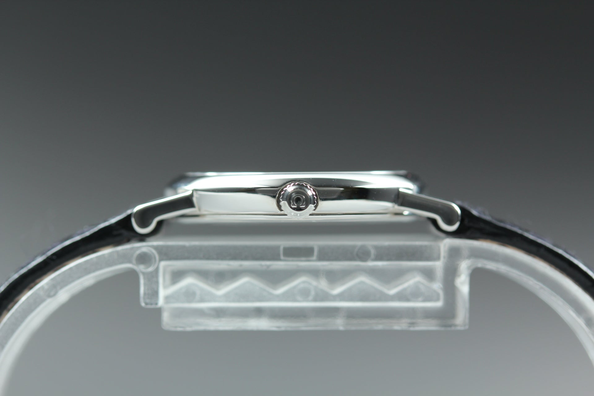 1997 Near MINT/Box, Paper OMEGA De Ville 23mm 595.1111 Quartz Women's Vintage