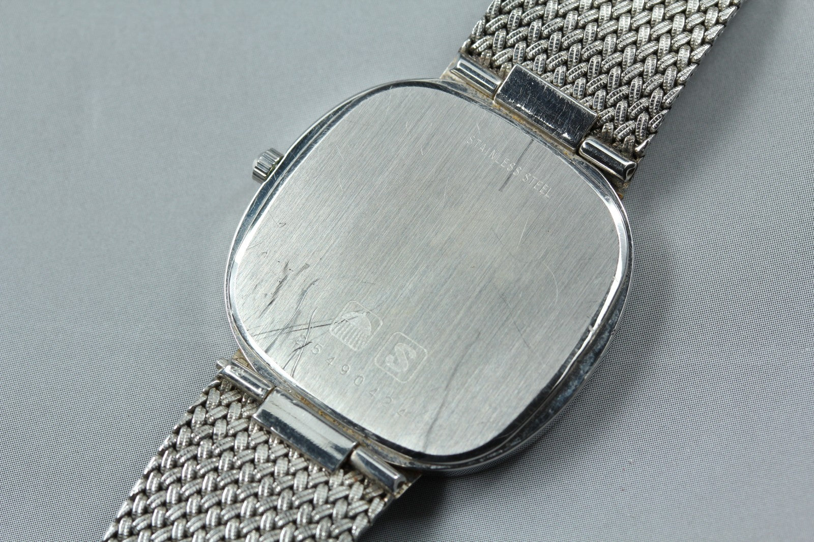 Near MINT LONGINES 150 3344 30mm Quartz Stainless steel Silver Dial Men Vintage
