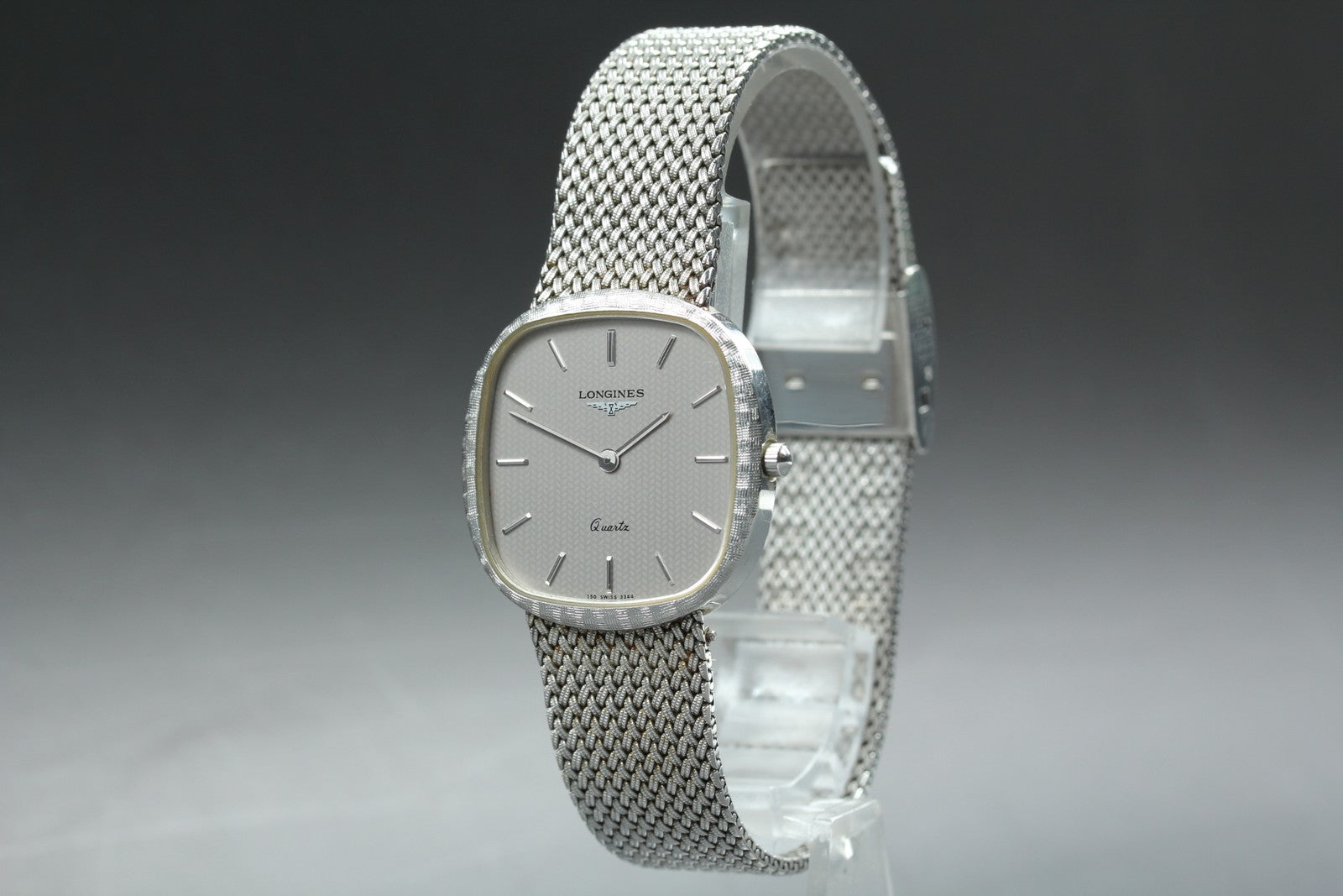 Near MINT LONGINES 150 3344 30mm Quartz Stainless steel Silver Dial Men Vintage