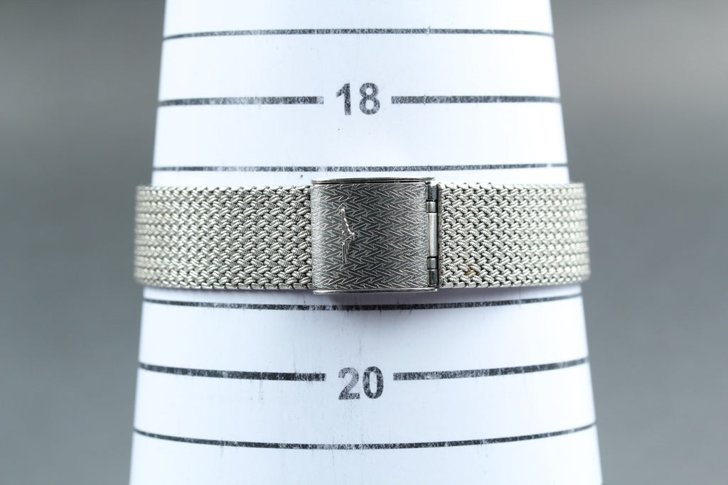 Near MINT LONGINES 150 3344 30mm Quartz Stainless steel Silver Dial Men Vintage