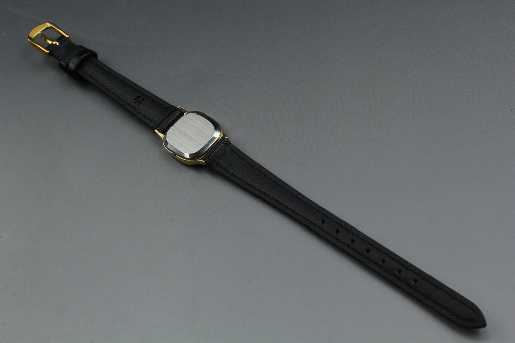 1984 Near MINT OMEGA De Ville 17mm 591.0256 Quartz Gold Dial Women's Vintage
