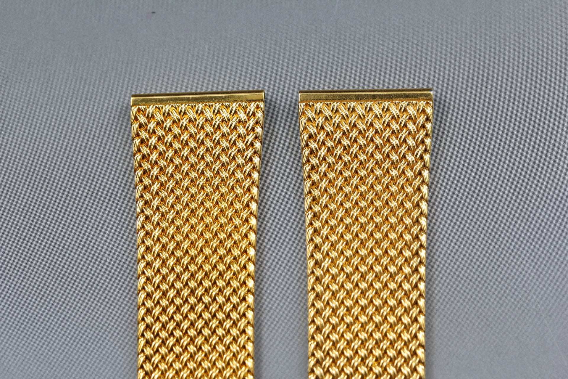 Near MINT OMEGA Milanese/Mesh Band 18mm Gold Plated Bracelet Men's Vintage