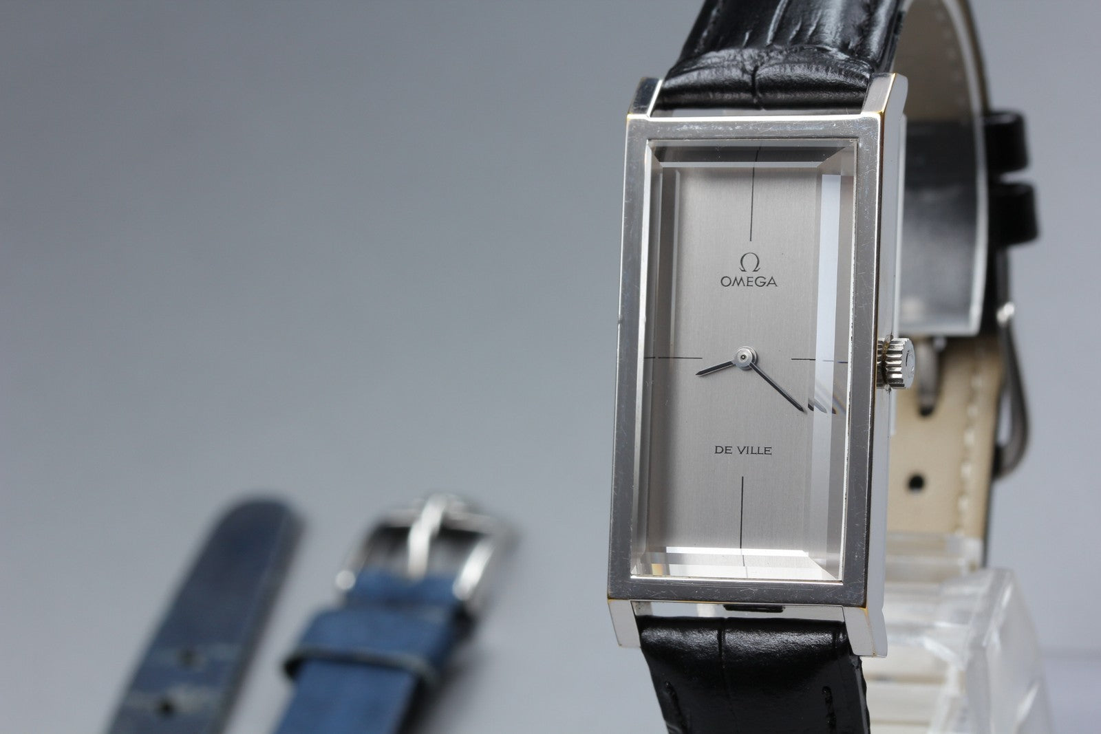 1971 Near MINT OMEGA De Ville Andrew Grima 21mm 511.0377 Manual Silver Unisex