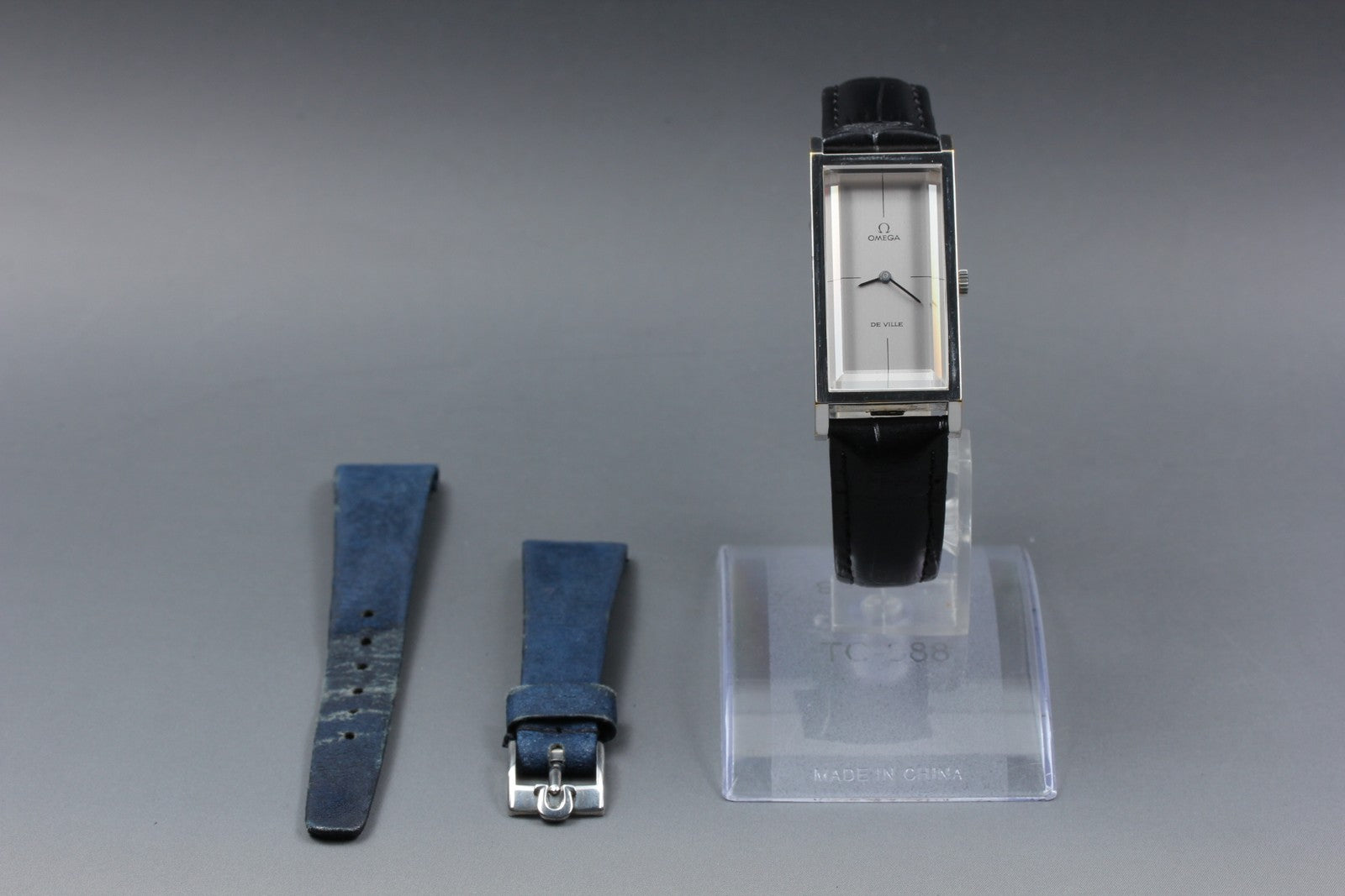 1971 Near MINT OMEGA De Ville Andrew Grima 21mm 511.0377 Manual Silver Unisex